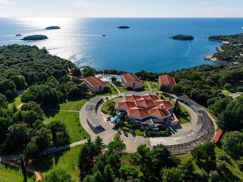 Alles Inklusive Hotels am Strand in Vrsar für All Inclusive Urlaub in Kroatien