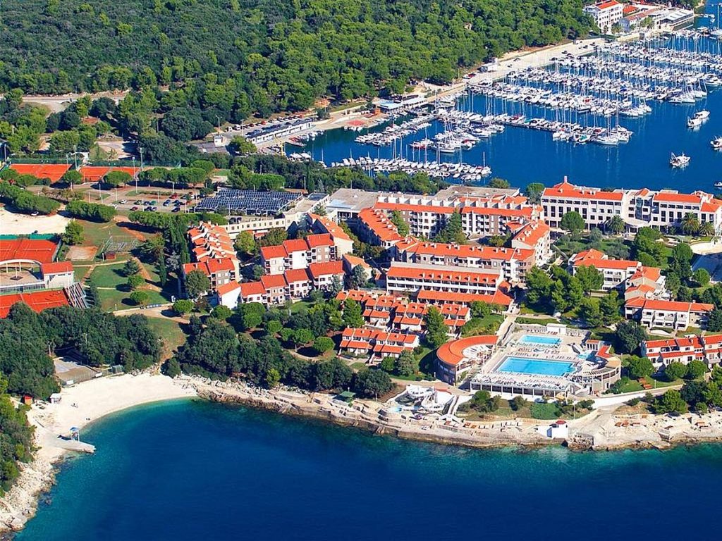 Ferienwohnungen am Strand in Pula in Istrien in Kroatien